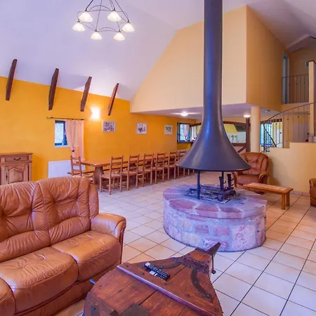 Grande Maison Conviviale A Avec Jardin Et Cheminee * Saint-Côme-dʼOlt