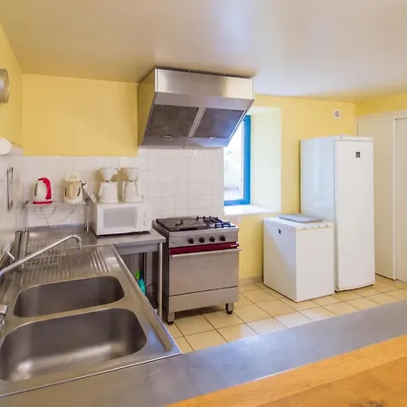 Grande Maison Conviviale A Avec Jardin Et Cheminee *