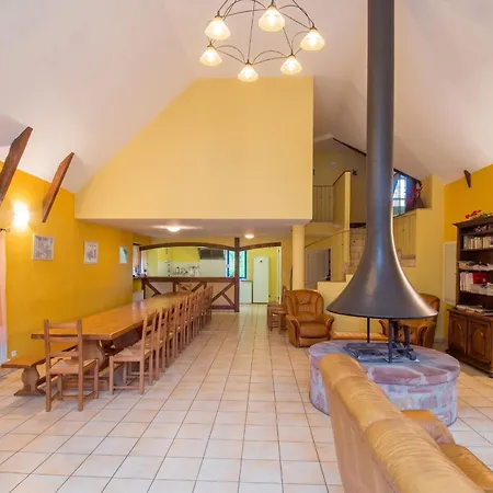 Ferienhaus Grande Maison Conviviale A Avec Jardin Et Cheminee