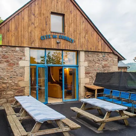 Grande Maison Conviviale A Avec Jardin Et Cheminee *