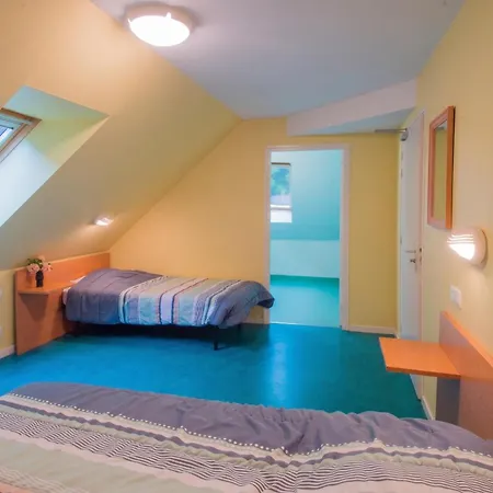 Grande Maison Conviviale A Avec Jardin Et Cheminee Semesterbostad