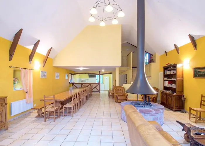 Grande Maison Conviviale A Avec Jardin Et Cheminee Prázdninový dům Saint-Côme-dʼOlt